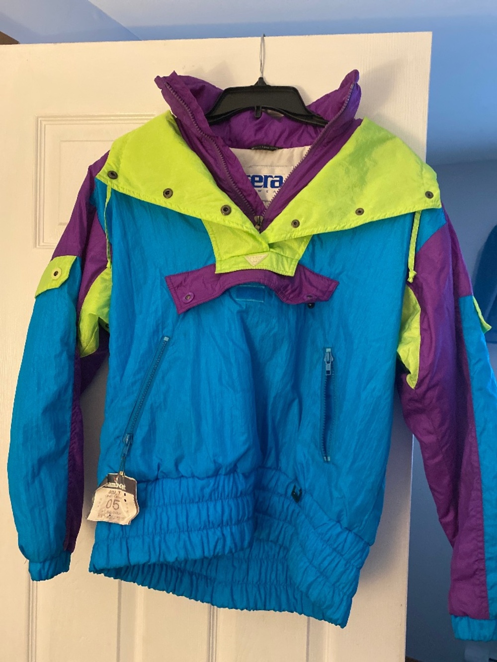 Ski jacket